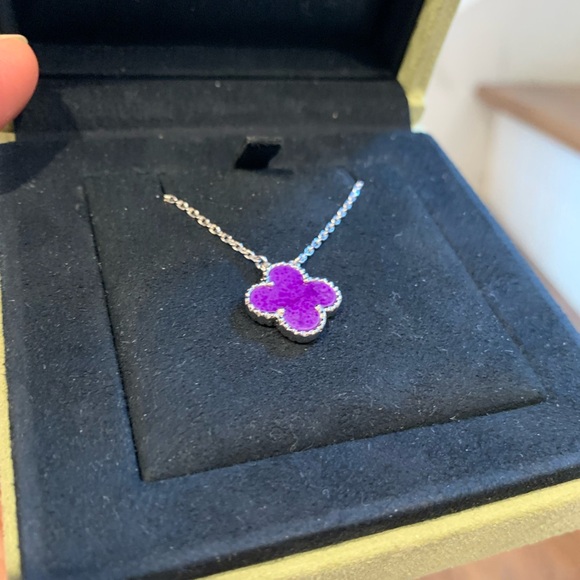 Van Cleef and Arpels Sugilite PURPLE Vintage Alhambra pendant 18k WG - Picture 3 of 12